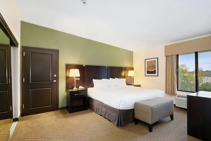 Room 4 of 21