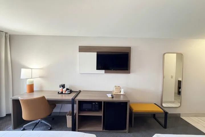 Room 5 of 53