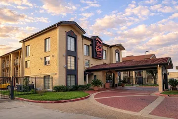Red Roof Inn & Suites Houston - Hobby Airport