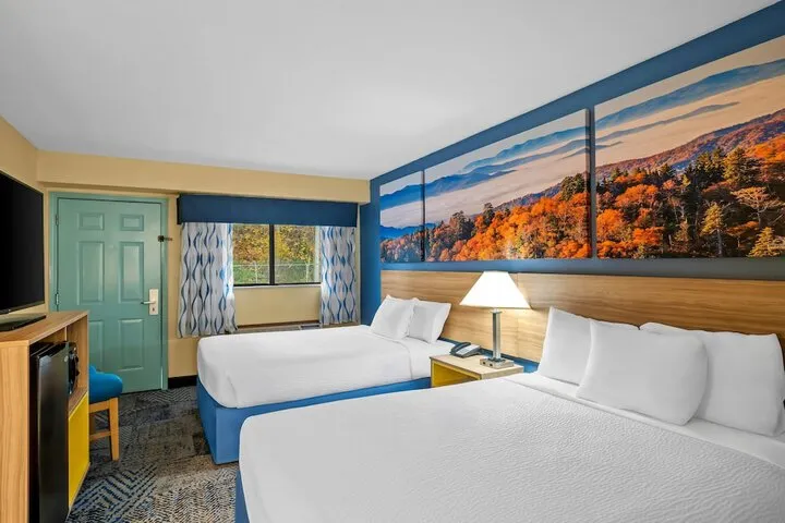 Room 4 of 35