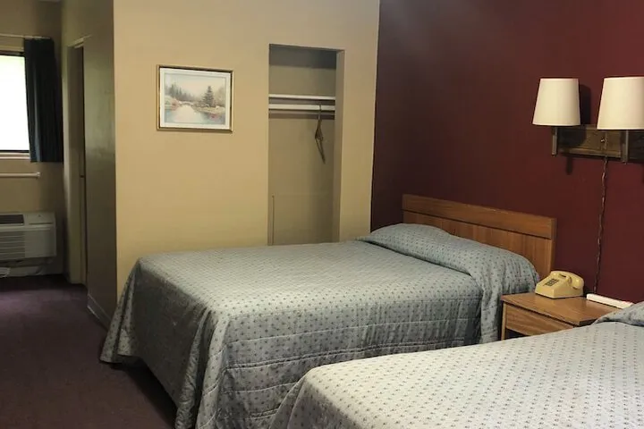 Room 2 of 34