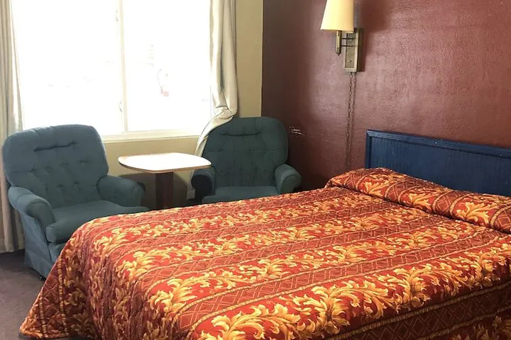 Room 5 of 34