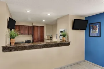 Days Inn by Wyndham Orange Park / Jacksonville
