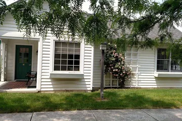 Spruce Lane Lodge and Cottages