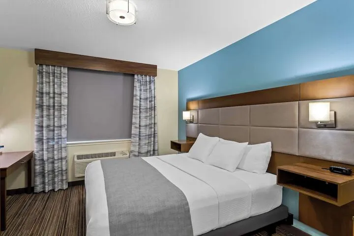 Room 5 of 45