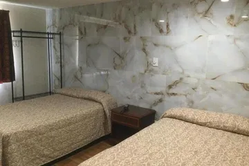 Americas Express Inn
