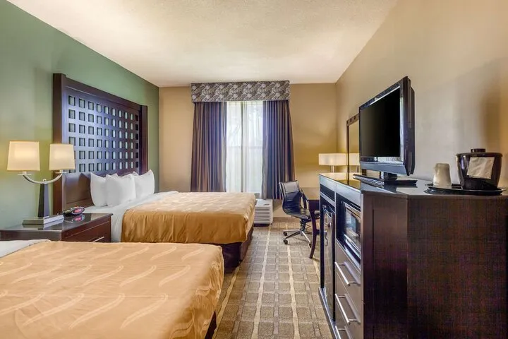 Room 4 of 31