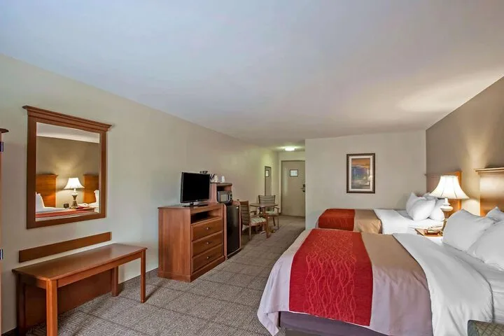 Room 5 of 30