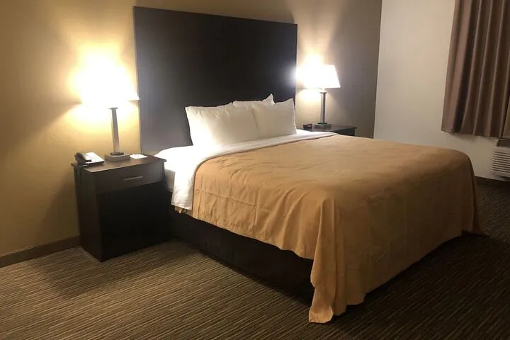 Room 4 of 22