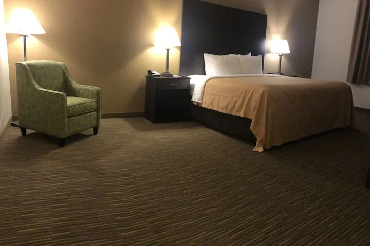 Room 5 of 22
