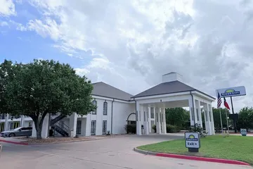 Days Inn by Wyndham Granbury
