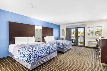 Hotel Solares