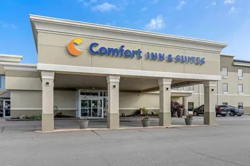 Comfort Inn & Suites Triadelphia - Wheeling