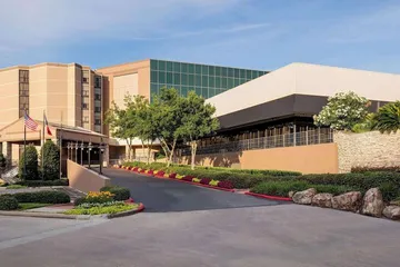 Sonesta Hotel Houston IAH Airport