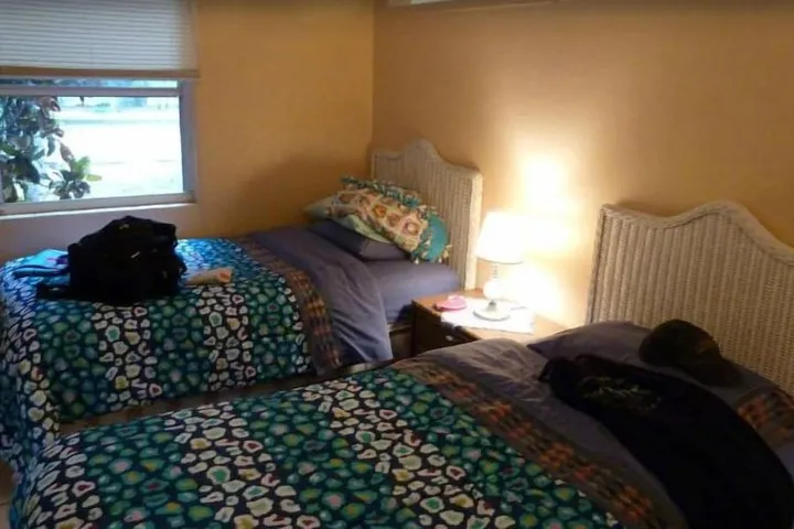 Room 3 of 37