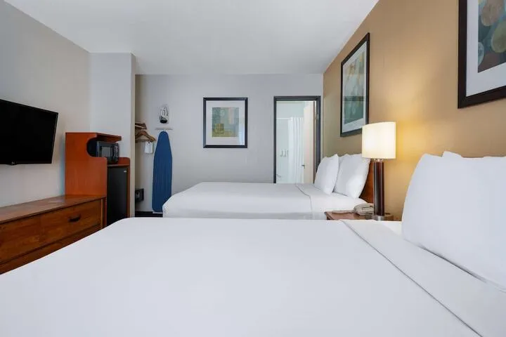 Room 3 of 30
