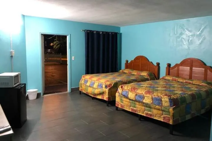 Room 3 of 6