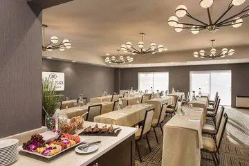 Crowne Plaza Providence-Warwick Airport by IHG