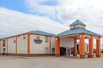 Quality Inn & Suites Decatur - Priceville I-65