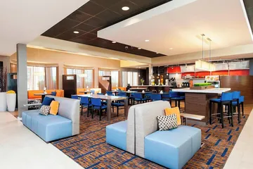 Courtyard by Marriott Chicago Glenview / Northbrook