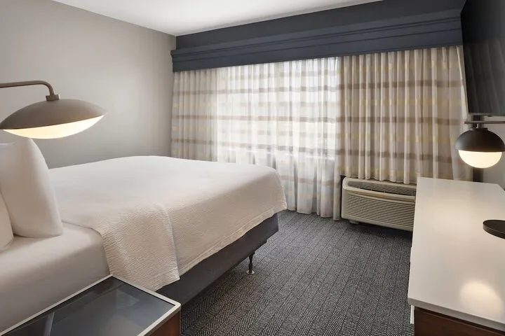 Room 3 of 24
