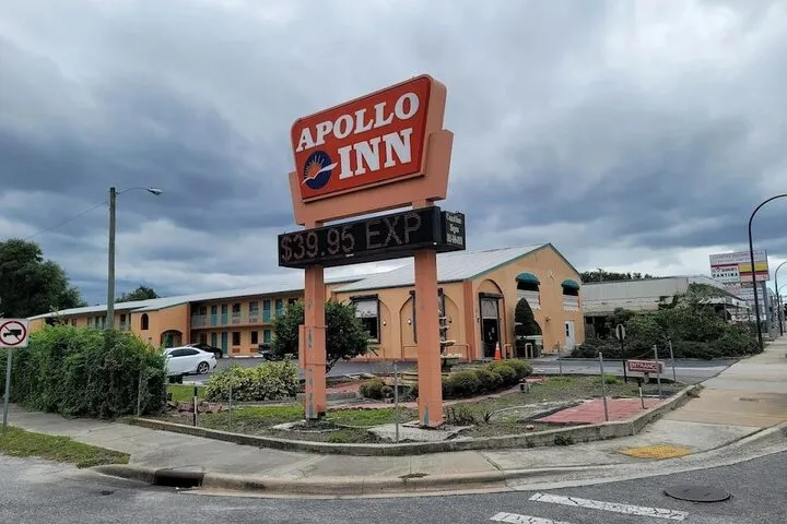 Hero Image 1 of 10