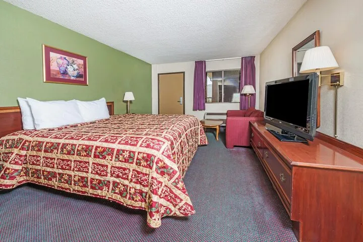 Room 5 of 21
