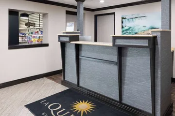 La Quinta Inn by Wyndham Buffalo Airport