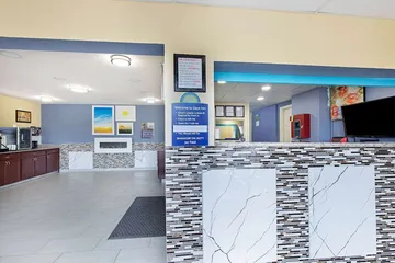 Days Inn by Wyndham Holladay