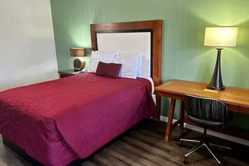 Colonial Inn Franklin
