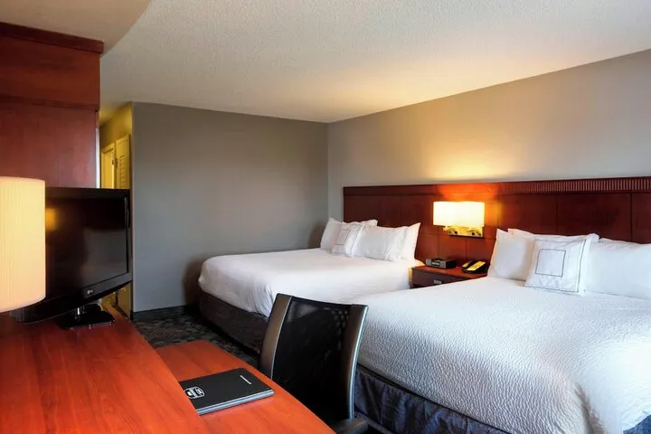 Room 4 of 34