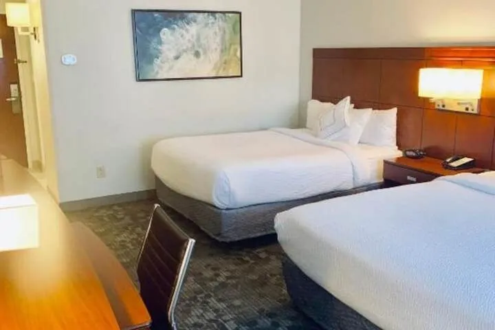Room 4 of 29