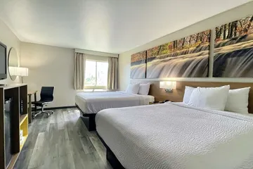 Days Inn by Wyndham Columbus IN