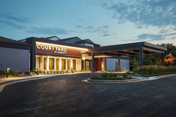 Courtyard by Marriott St. Louis Westport Plaza