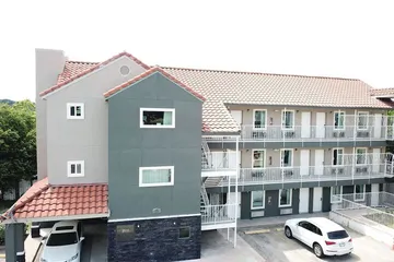 Village Motor Inn