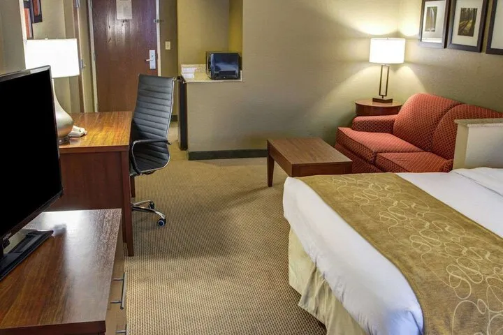 Room 5 of 22