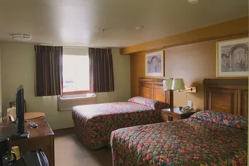 Bay City Inn