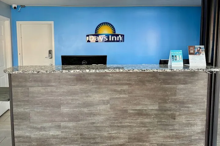Concierge desk