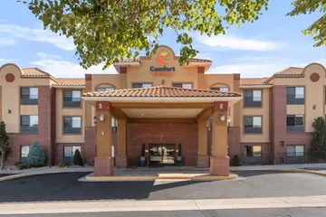 Comfort Suites Lakewood - Denver