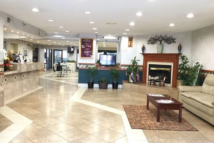 Hotel 2 of 35