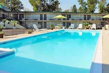 Econo Lodge Conway Central