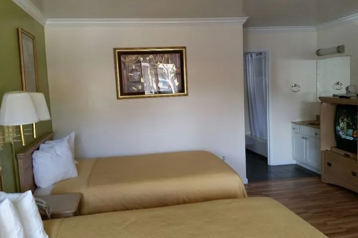 Room 3 of 30