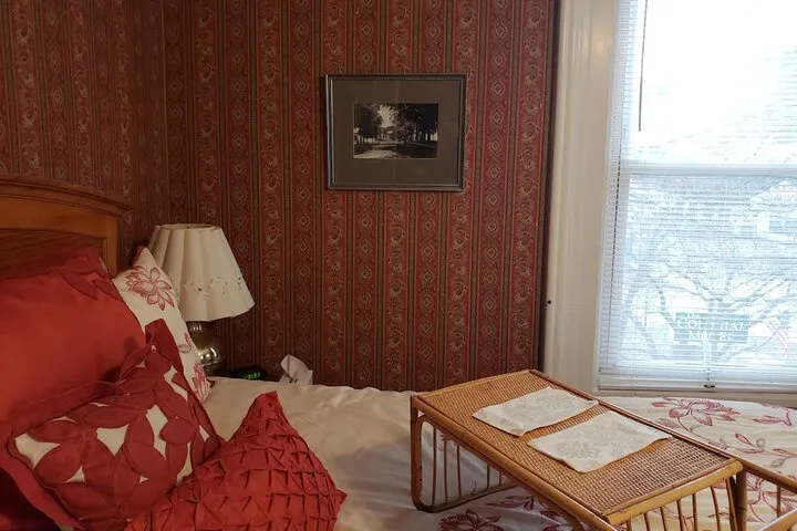 Room 3 of 35
