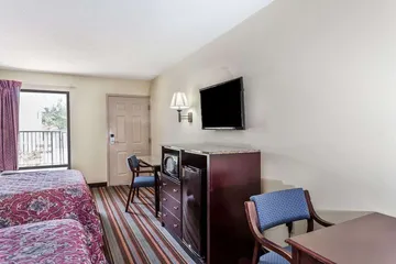 Days Inn by Wyndham Sanford