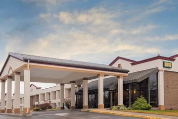 Red Roof Inn & Suites Mt. Holly - McGuire AFB