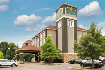 La Quinta Inn & Suites by Wyndham Smyrna TN - Nashville