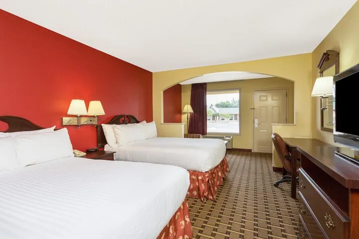 Room 3 of 18