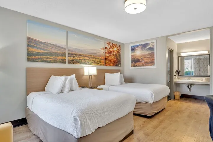 Room 2 of 7
