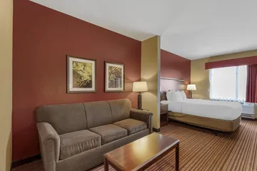 Best Western Plus Hudson Hotel & Suites