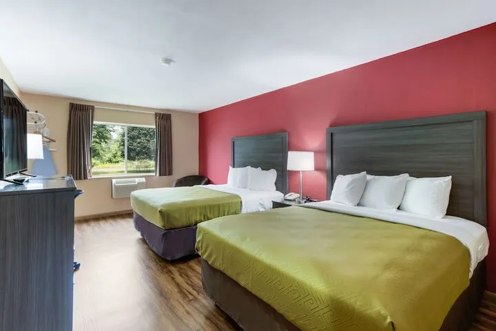 Room 4 of 36